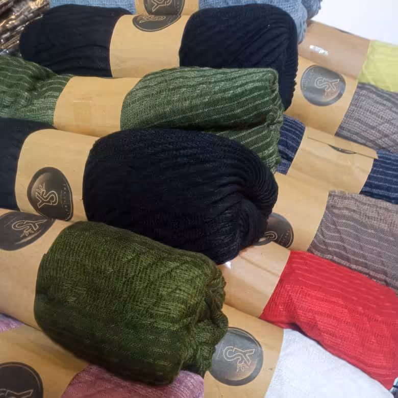 شال نخی پلیسه ساندویچی  رنگ مشکی