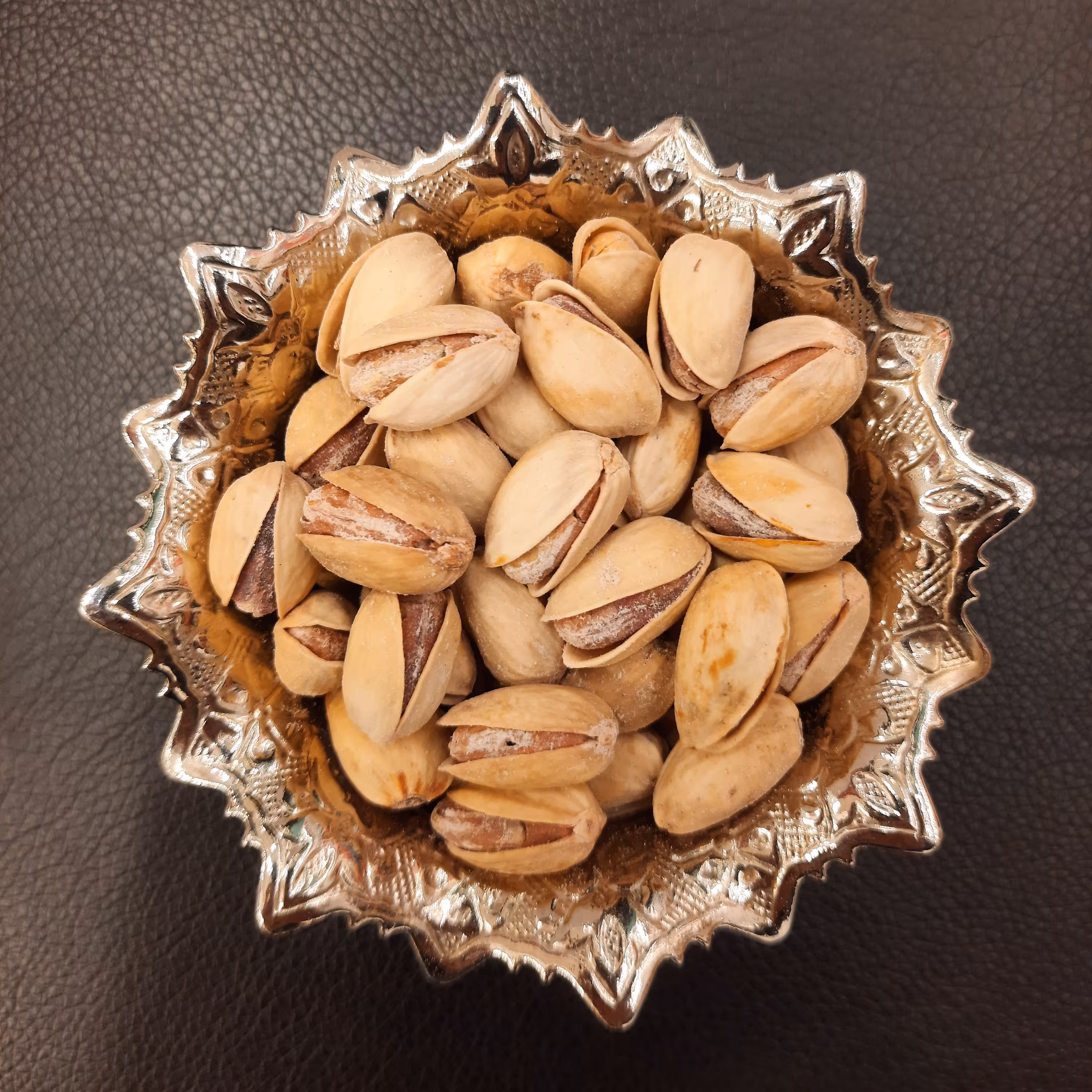 پسته احمدآقایی دستچین دو آتیشه نمکی