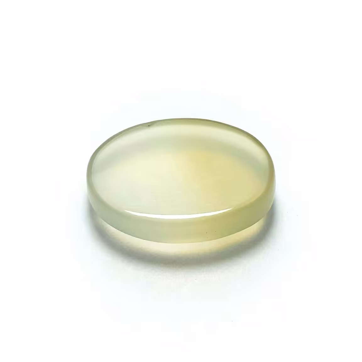 عقیق یمنی سفیدنباتی پاک و آبدار