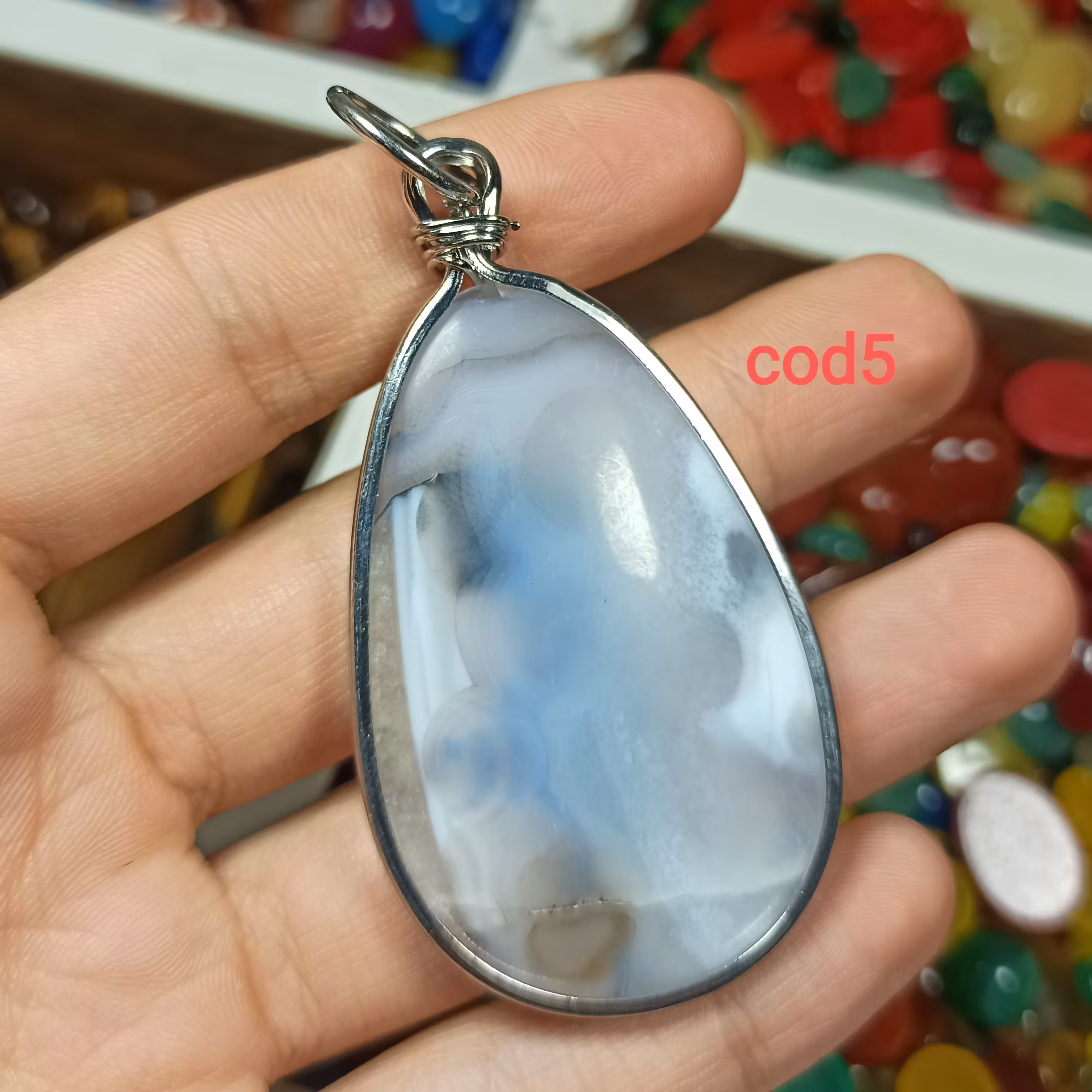 آویز گردنی عقیق سفید