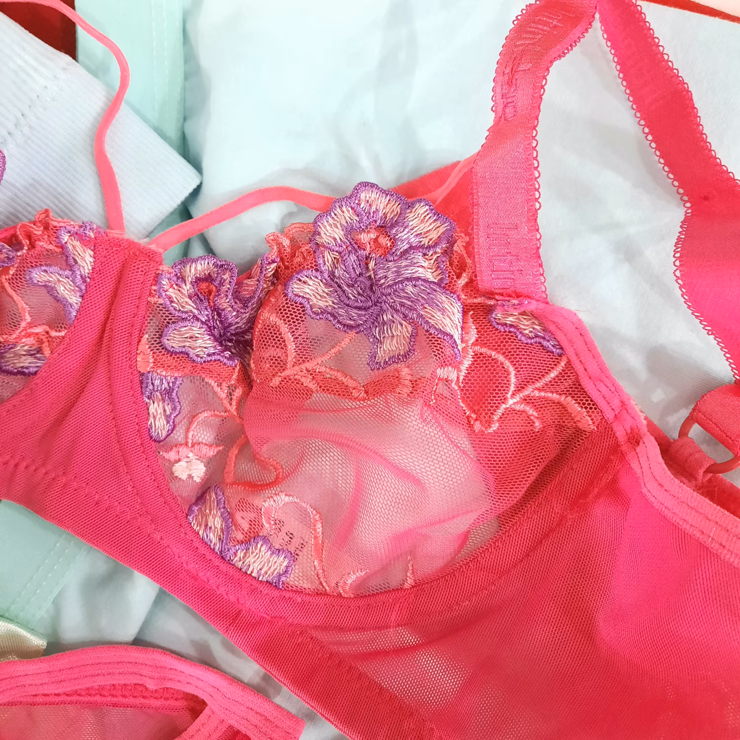 ست شورت سوتین فنردار  فانتزی رنگ صورتی