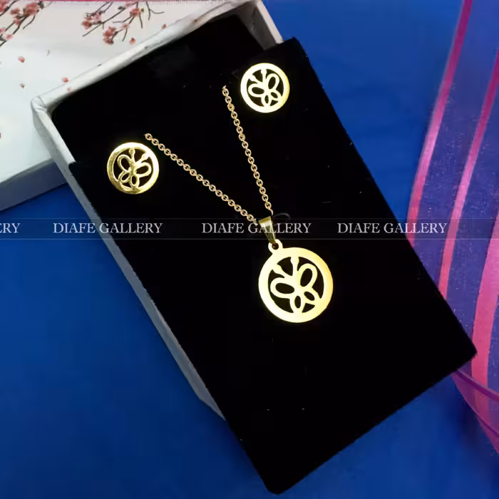 نیمست استیل طرح پروانه گوشواره گردنبند و زنجیر استیل رنگ ثابت2