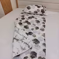 تشک تک نفره نیرا الیاف سبک و کم حجم دورویه قابل شستوشو در لباس شویی