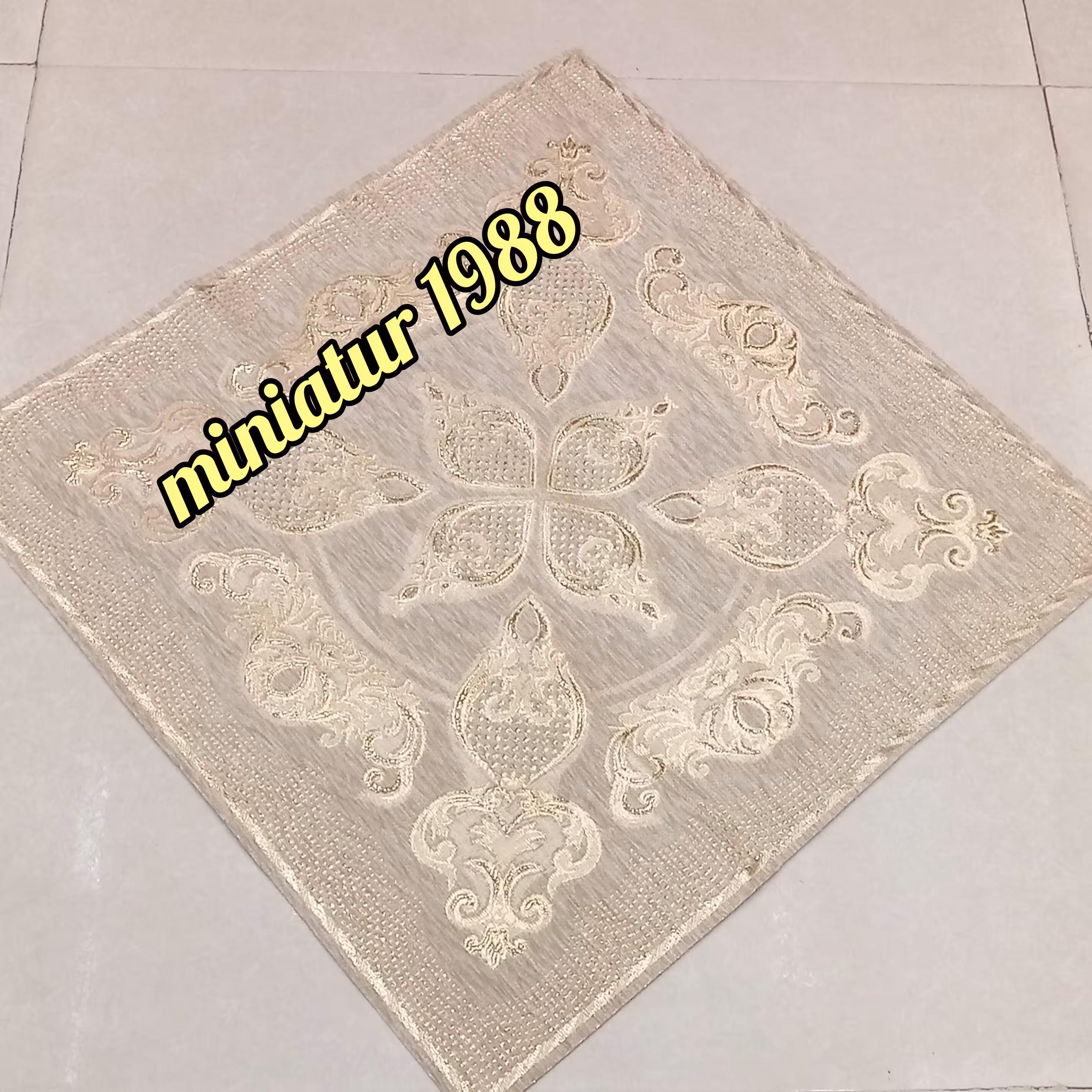 رومیزی میز خاطره 90.90 طرح قلم کار اصفهان