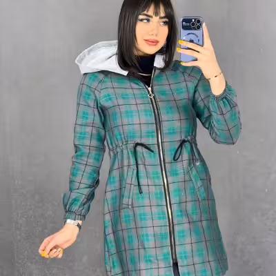 مانتو پشمی بلندکلاهدار