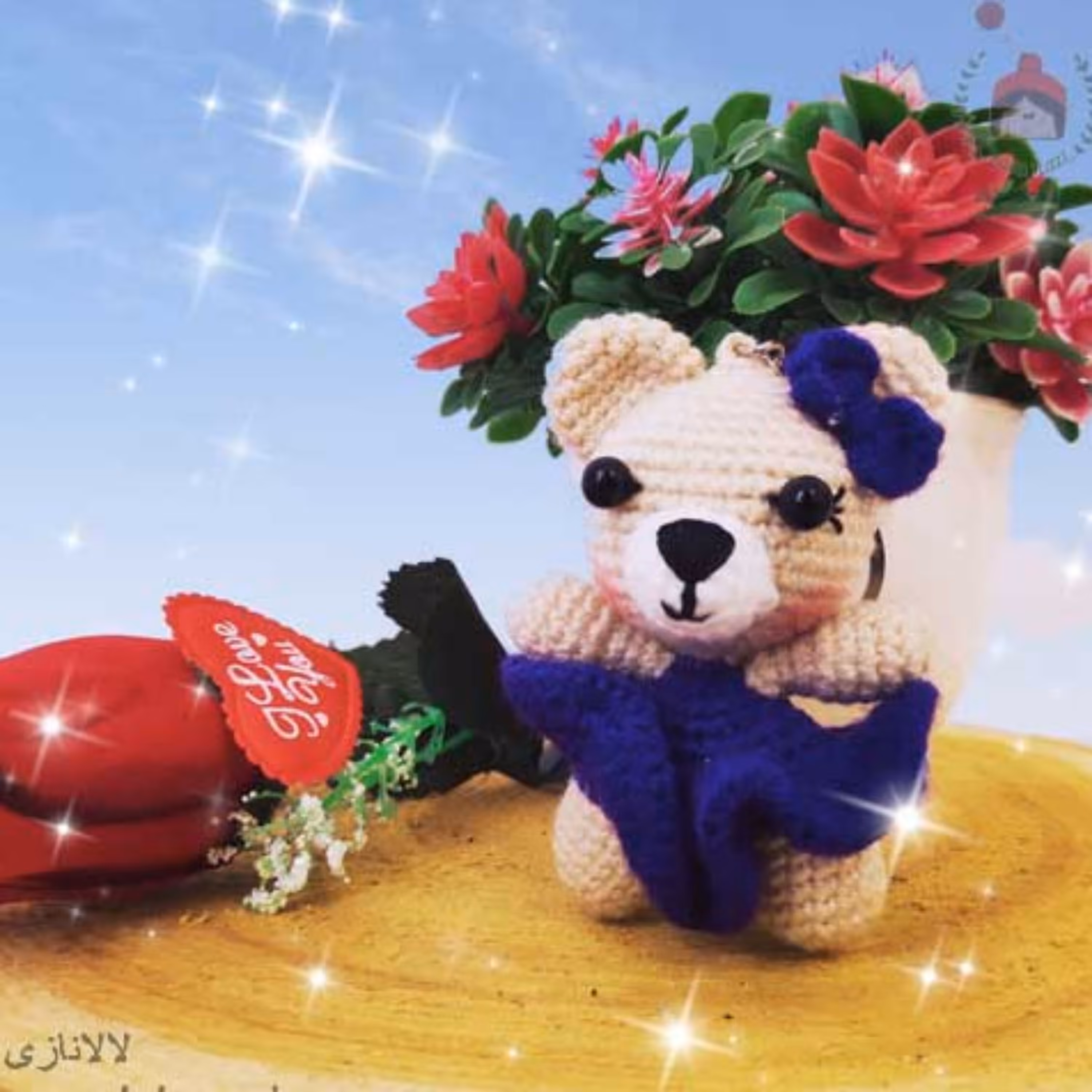 عروسک آویز فانتزی  کادو عروسک بافتنی جاکلیدی و جا سوییچی دست بافت طرح خرس دختر