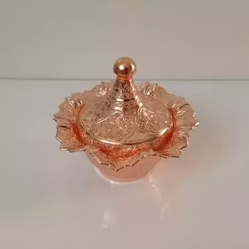 قندان گنبدی مسی رنگ طرحدار