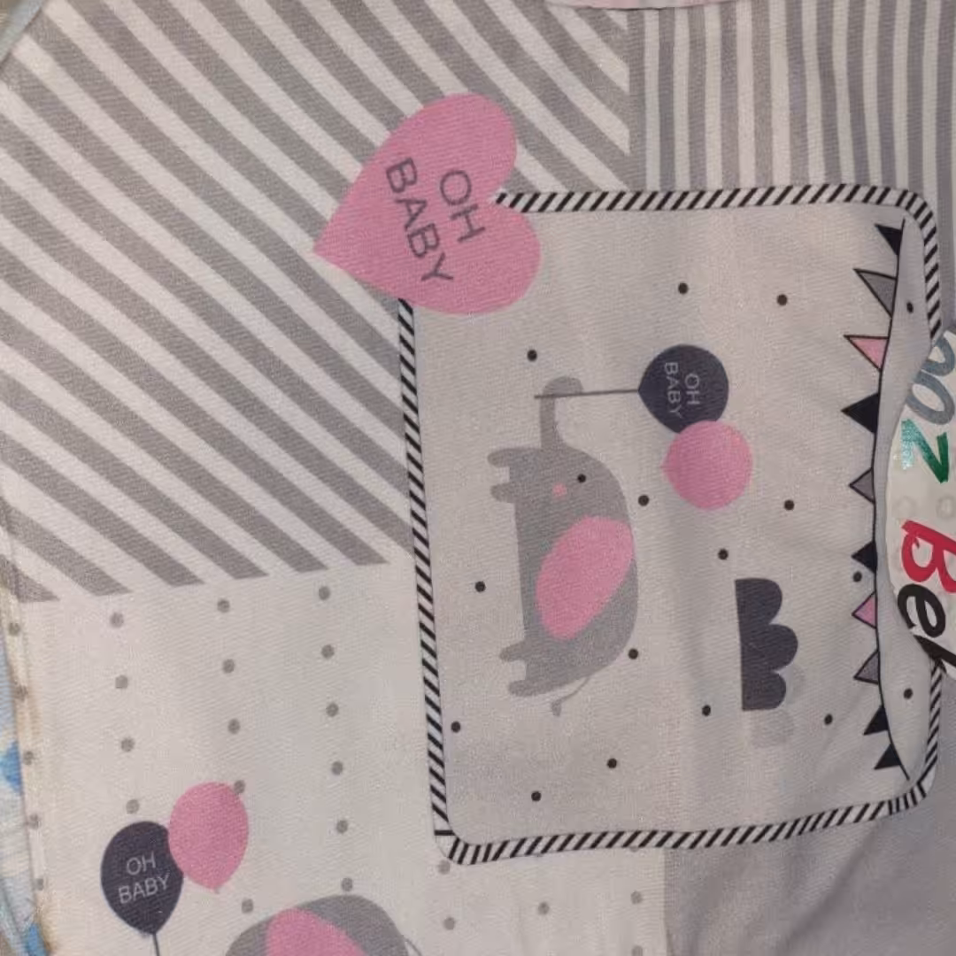 پیش بند چاپدار مخمل نوزاد