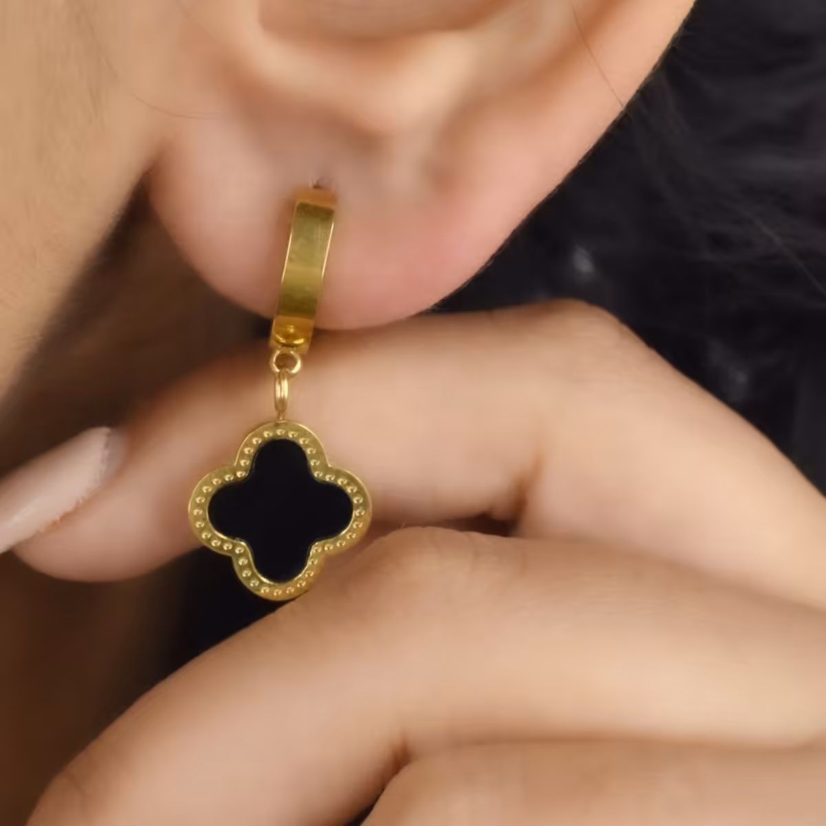 گوشواره زنانه طرح ونکلیف کد 6123