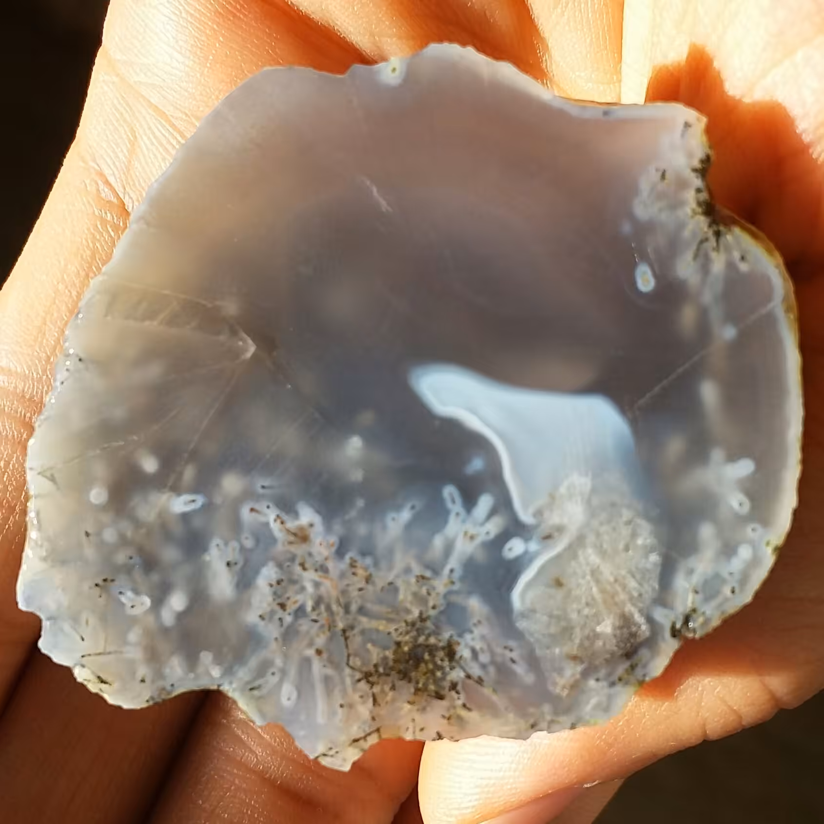 اسلایس سنگ راف عقیق سلیمانی سه بعدی رتایلدار محشر
100 در 100 طبیعی
شاااهکار خلقت با قابلیت ساخت چند نگین محششششششر
