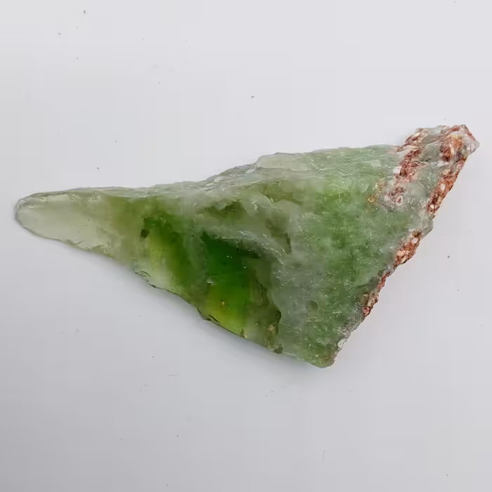 سنگ قیمتی ابسیدین سبز  . وزن 53 گرم. a 65 کد سنگ 