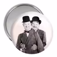 آینه جیبی خندالو مدل لورل و هاردی Laurel and Hardy کد 10053
