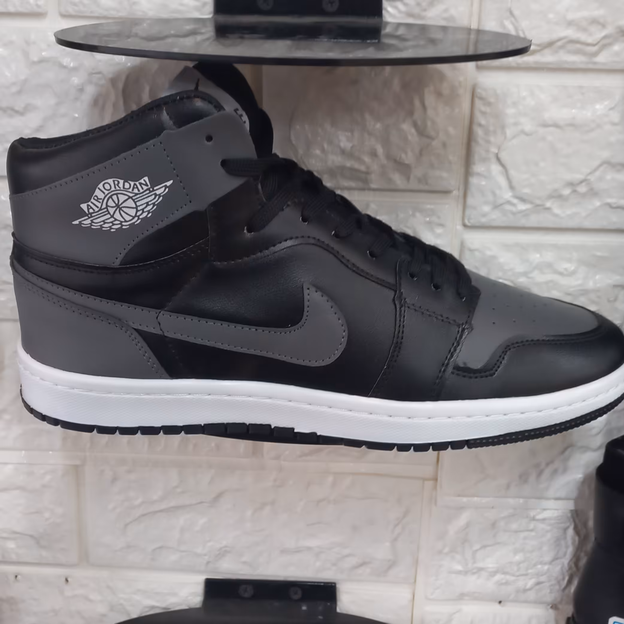 نایک جردن ساق بلند