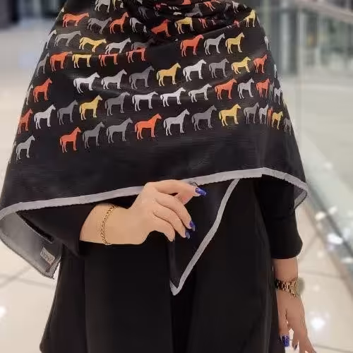 روسری نخی     کشمیر درجه یک
دور دست دوز
کیفیت بی نظیر
چاپ دیجیتال قواره: 135
