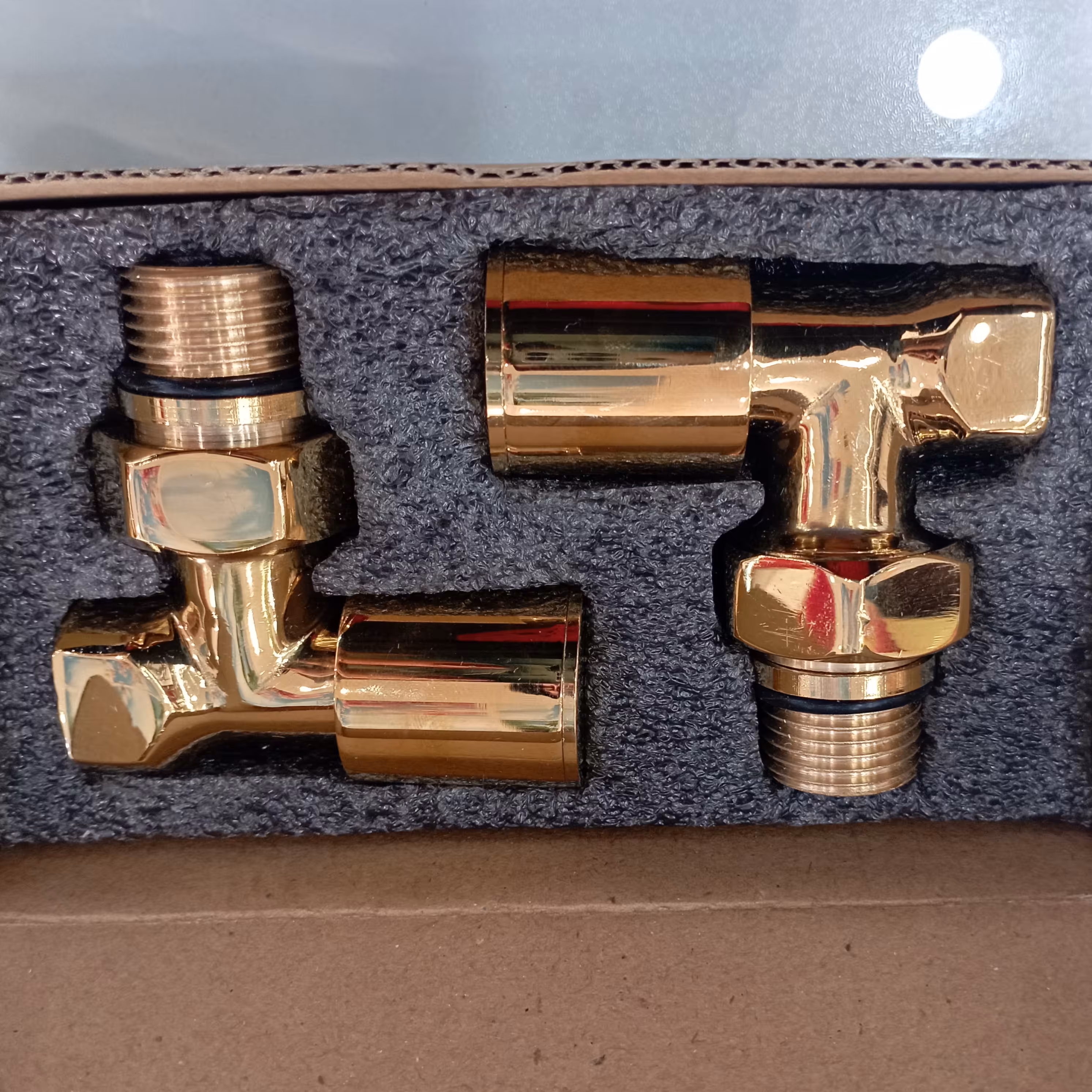 شیرگردطلایی حوله خشک کن