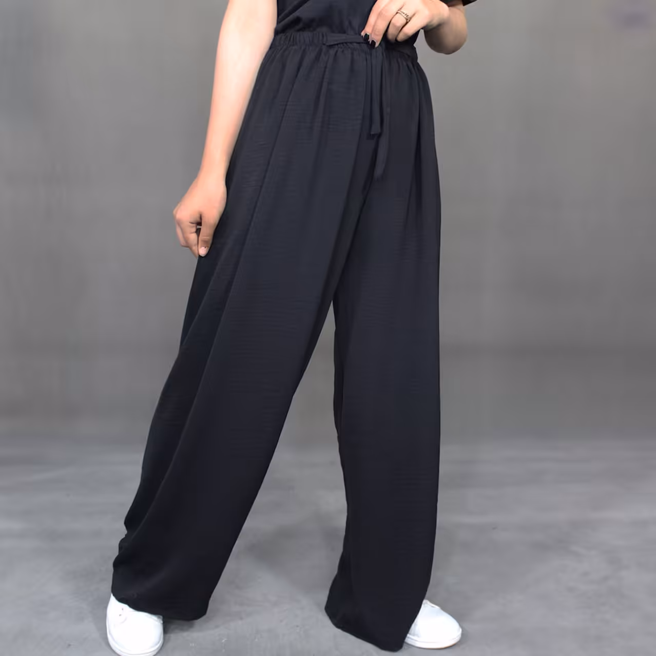 شلوار زنانه ابر و بادی کمر کشی ارسال رایگان فری سایز36 الی46 رنگبندی  گشاد2368