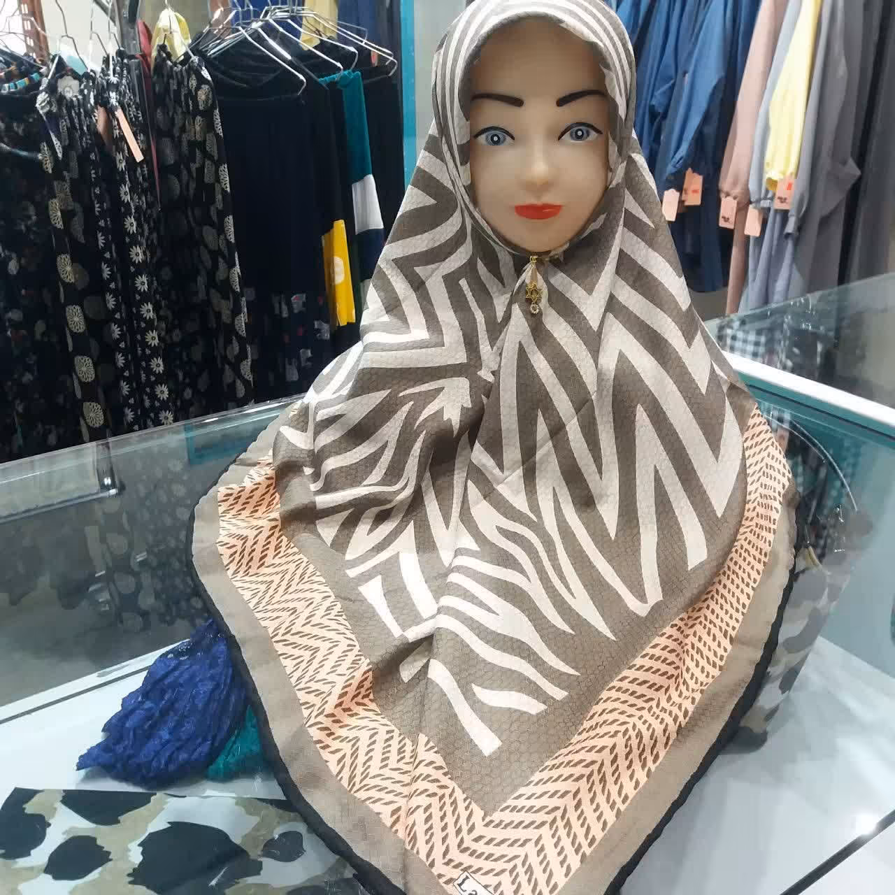 روسری قواره بزرگ زنانه