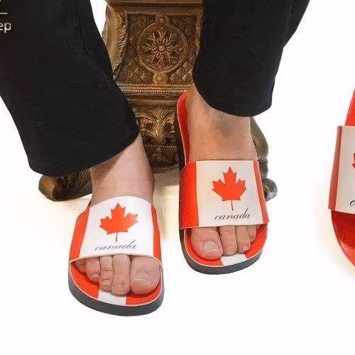 دمپایی کانادا