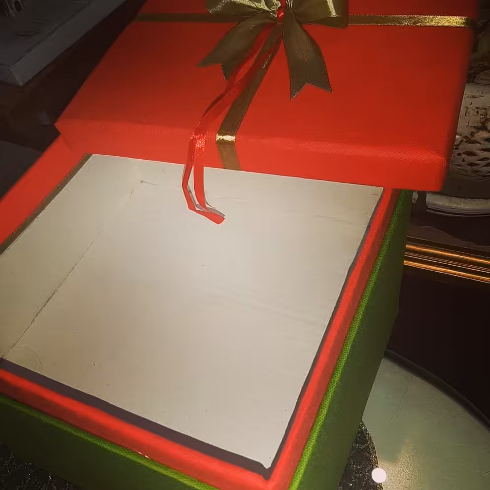 جعبه کادو طرح یلدا همراه با طبقه مخفی سورپرایزی