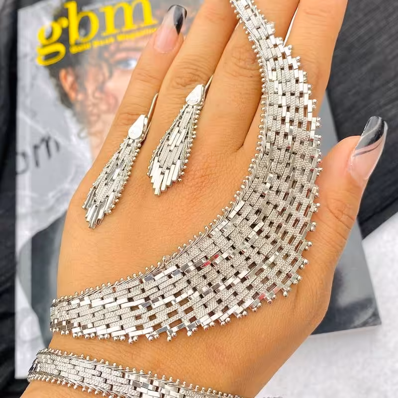 سرویس نقره جواهری خاص