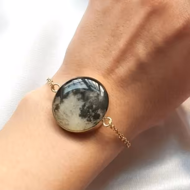 دستبند ماه شبتاب