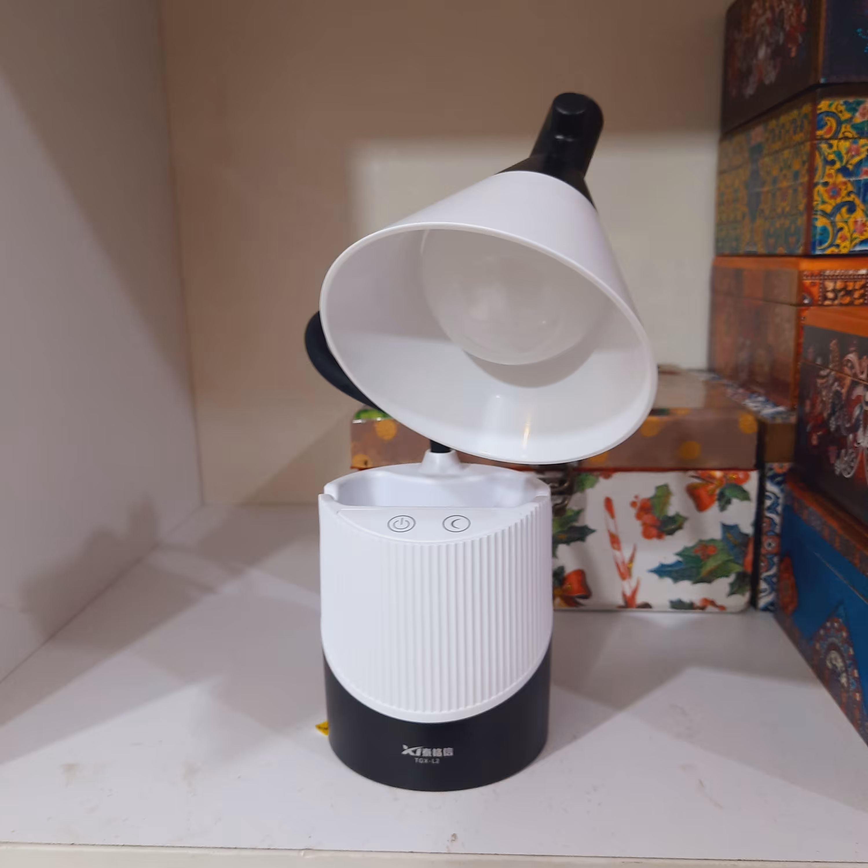 چراغ مطالعه فانتزی جا قلمی دار