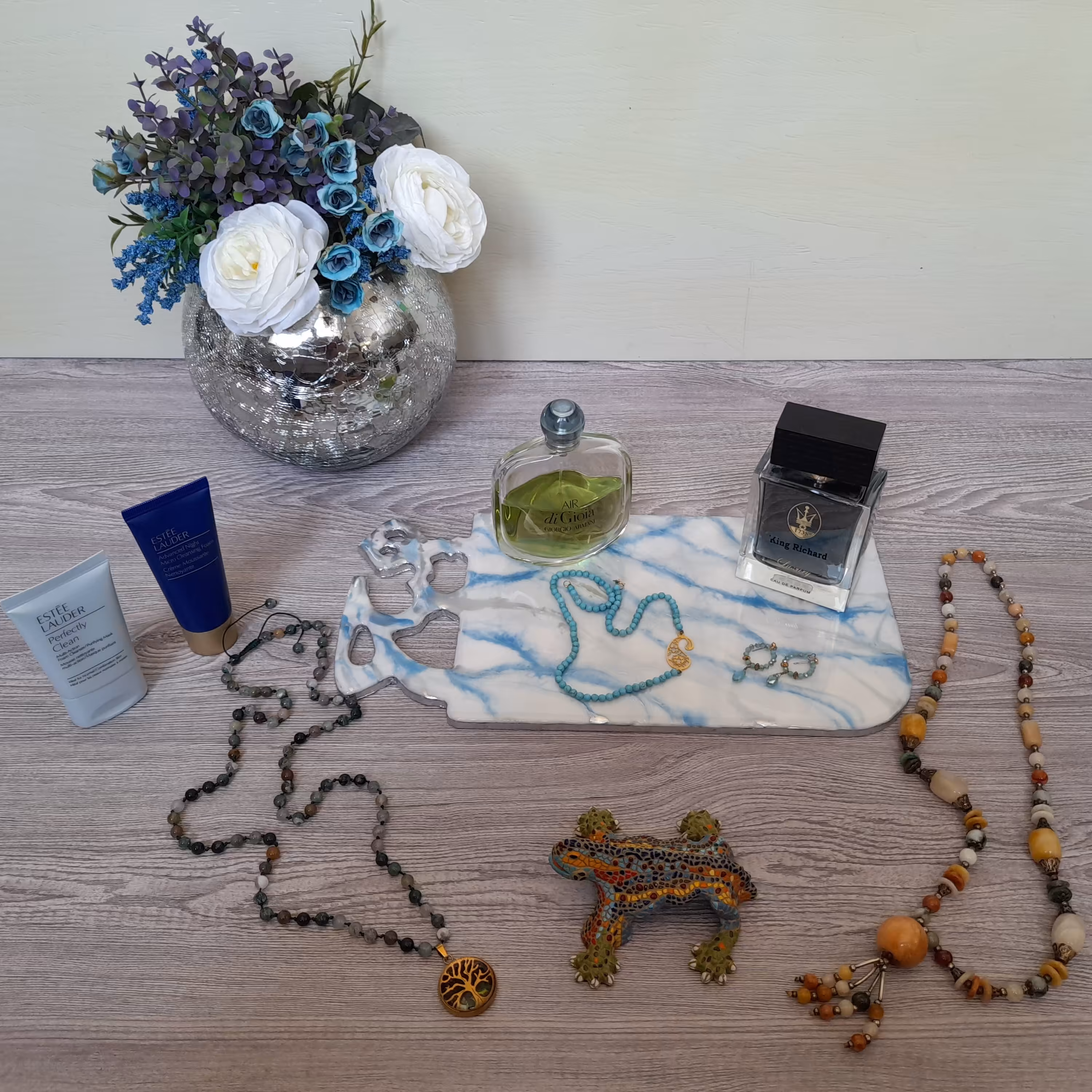 استند چوب و رزین لوازم آرایش یاسرو خوراکی تک طرح مرمر آبی