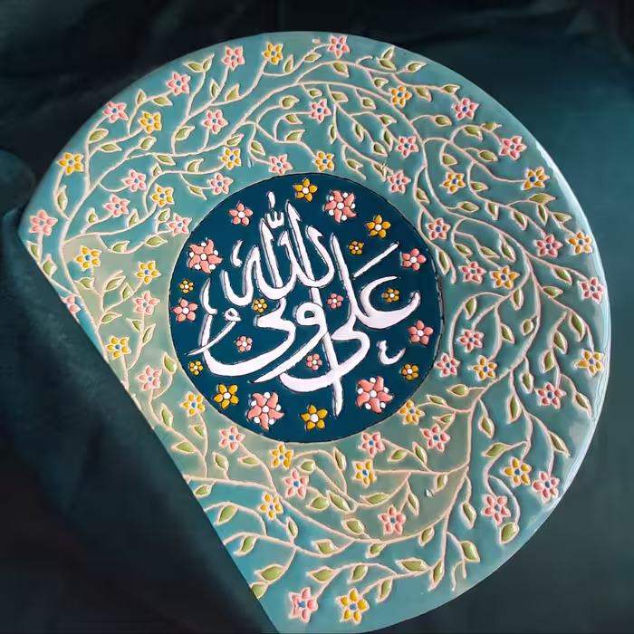 دیوارکوب سفالی میناکاری شده، قطر 30سانتینتر، قابل نصب در قاب چوبی، 