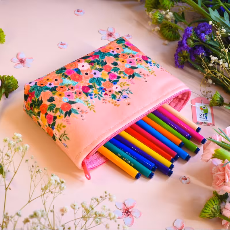 جامدادی مخملی صورتی مدل بهار طوطی دیزاین