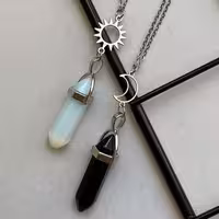 گردنبند ست دوستی مدل منشور  و خورشید و ماه 