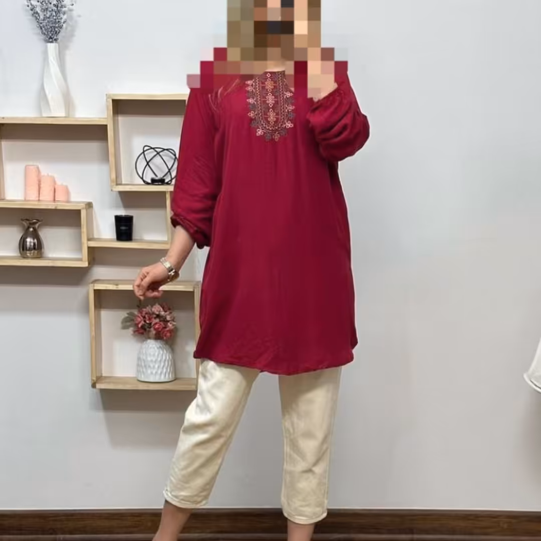 مانتو زنانه نخی یقه گلدوزی