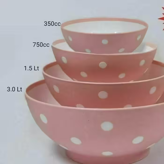 کاسه های چهارعددی خال دار