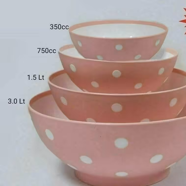 کاسه های چهارعددی خال دار