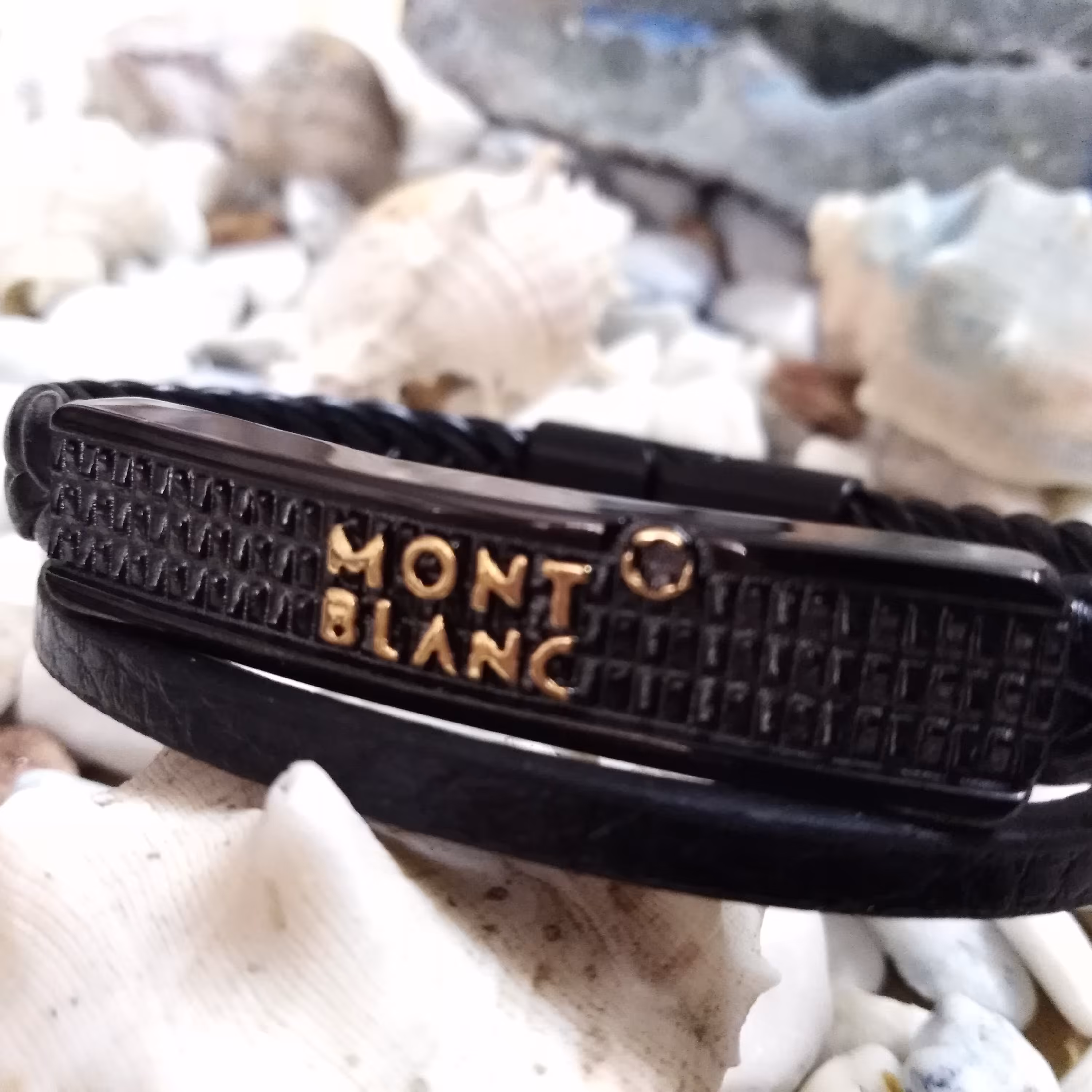 دستبند چرم بافت