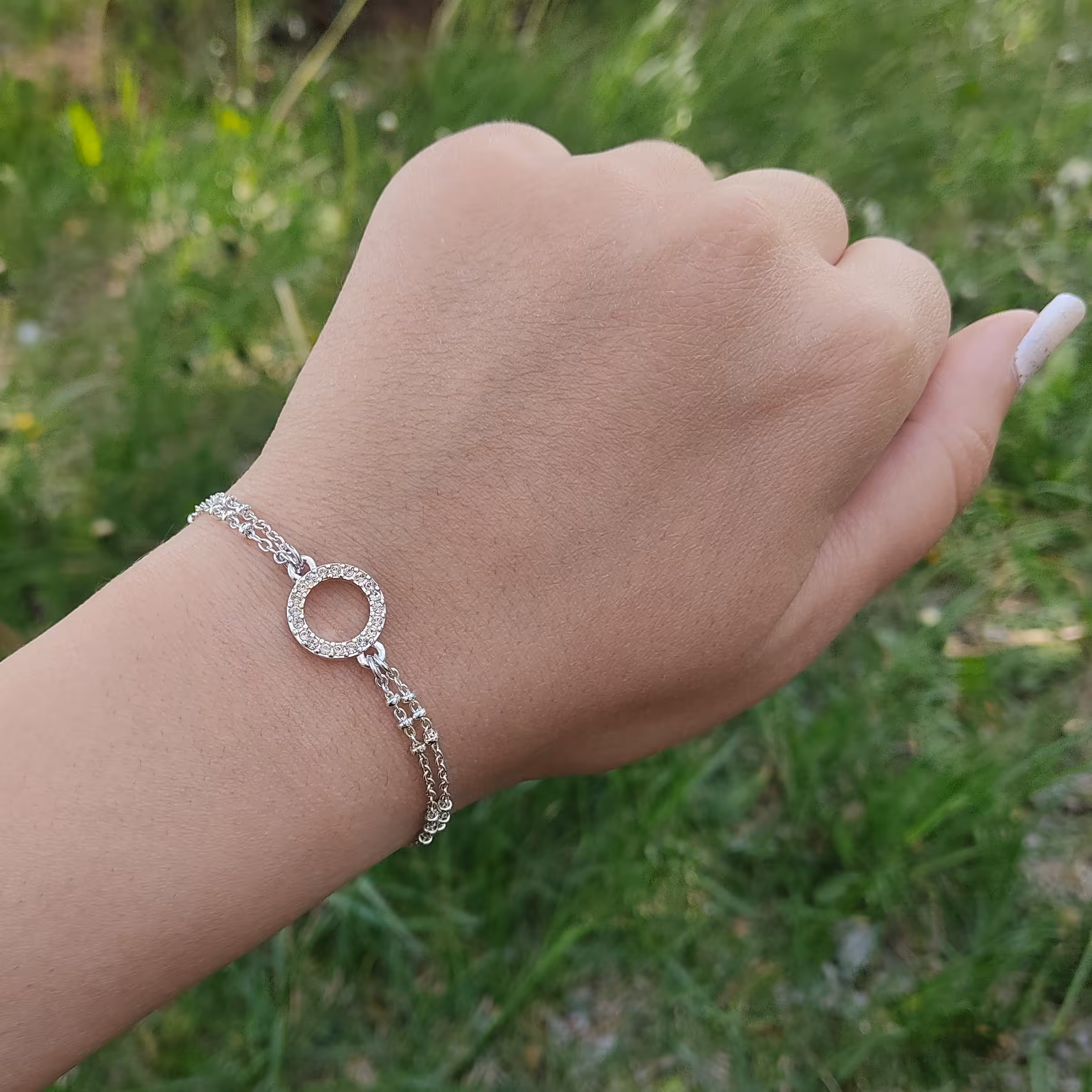 دستبند ظریف نقره ای جنس استیل رنگ ثابت دستبند مجلسی دستبند زنانه دستبند وارداتی دستبند برند دستبند ترند 