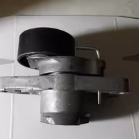 پایه تسمه سفت کن(آلترناتور) 206