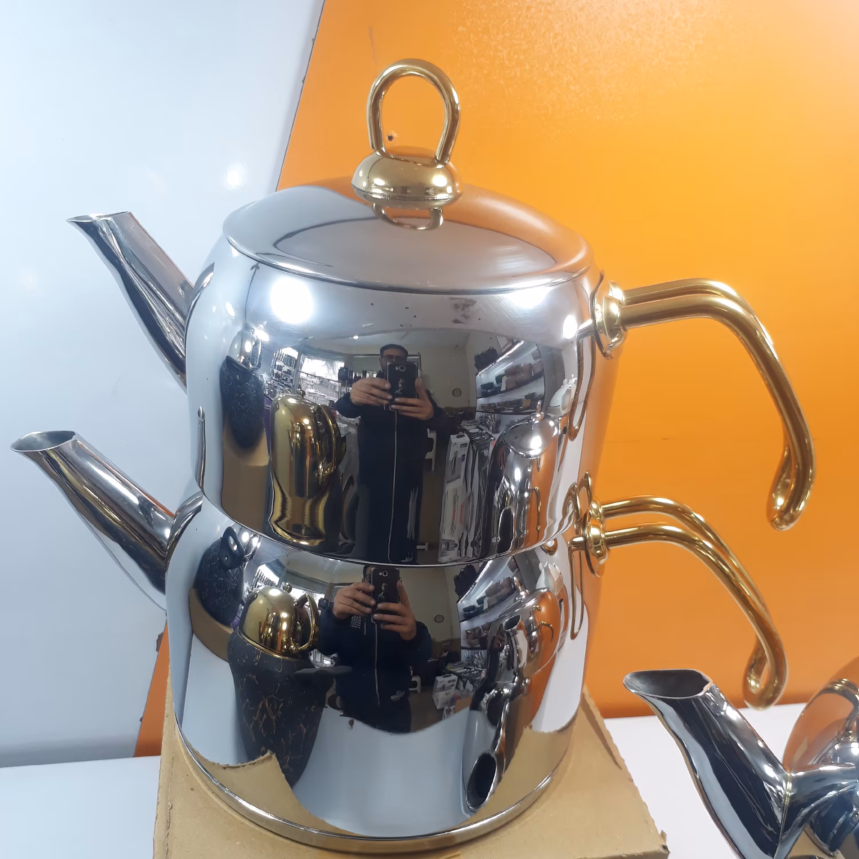 کتری و قوری یونیک دسته بغل کتری استیل کفه چدن قوری استیل حجم کتری 2 لیتر و حجم قوری 1 لیتر