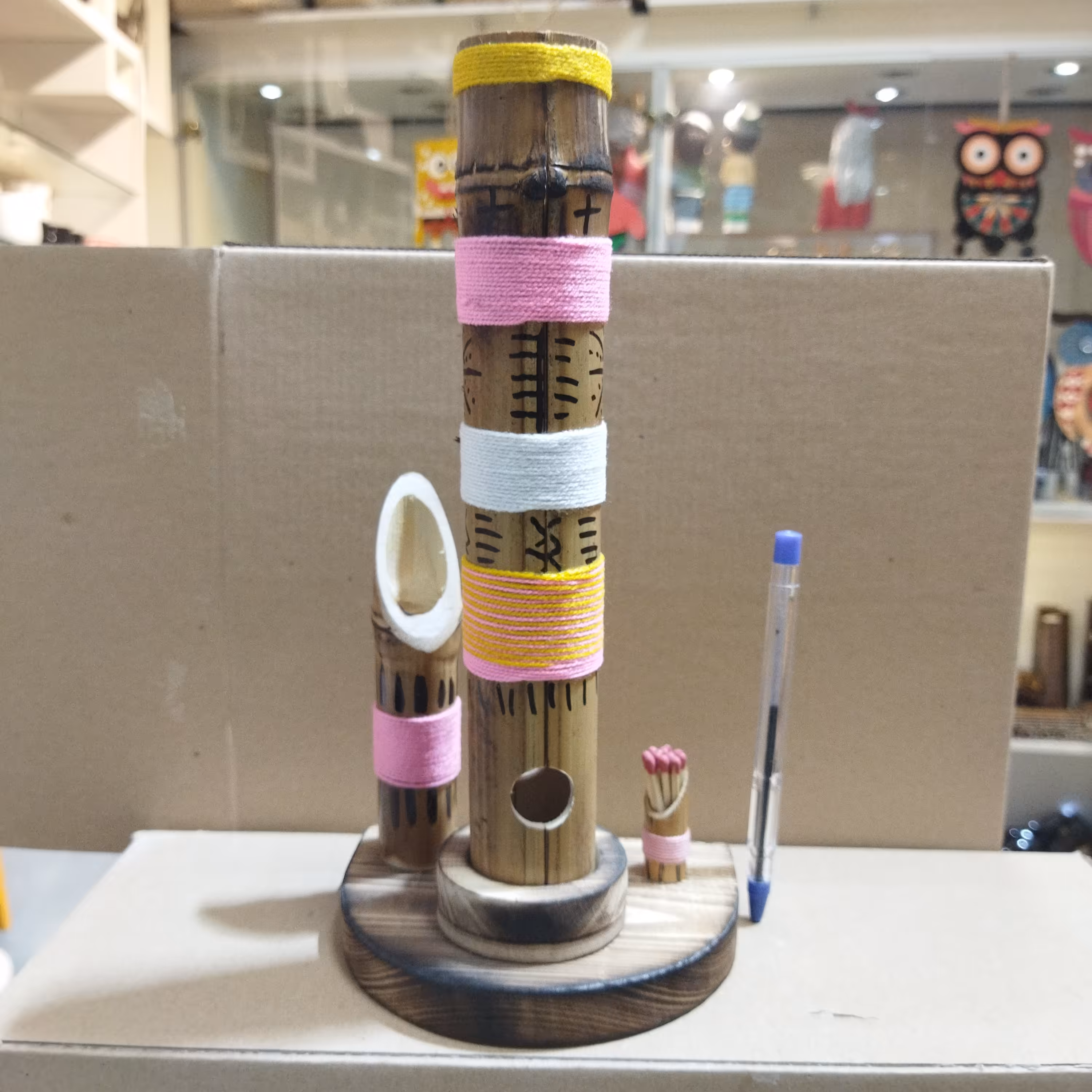 جا عودی چوبی سرخ پوستی دستساز