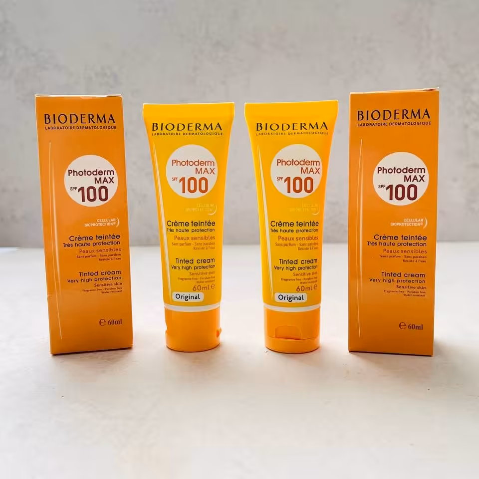 ضدآفتاب پر طرفدار بیودرما بی رنگ جذبی
