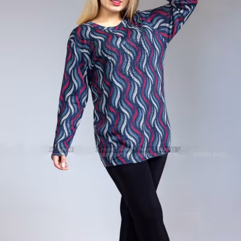 بلوز 3 دکمه طرح موج دو سایز
رنگ بندی 5رنگ جنس پارچه نخ تریکو درجه