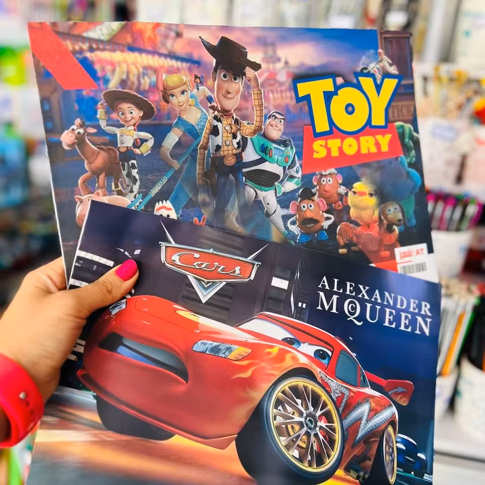 پوشه دکمه دار فانتزی طرحدارسایزA4طلق ضخیم
 