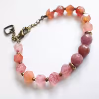 دستبند تک ردیفه با سنگ عقیق تراش