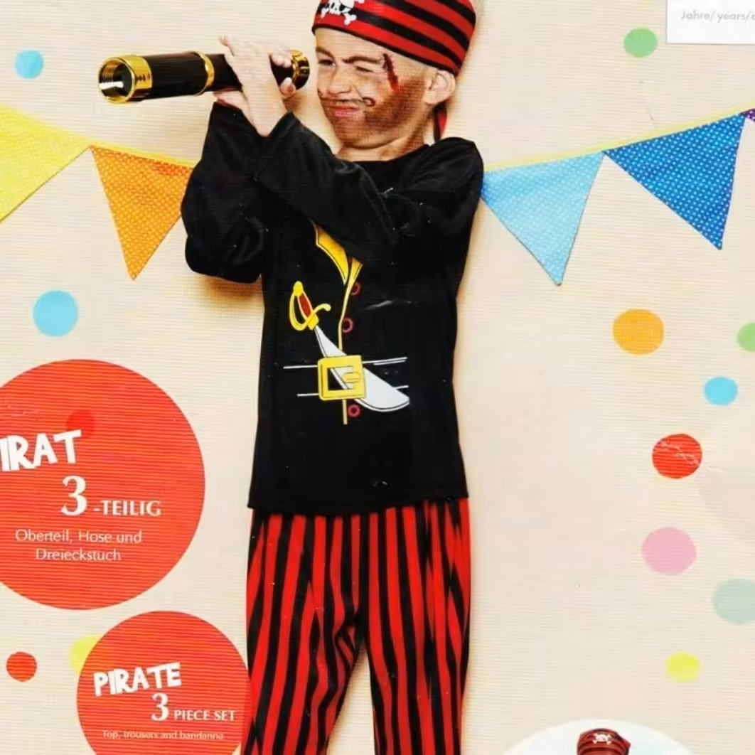 لباس دزدان دریایی برای تم تولد آلمانی 