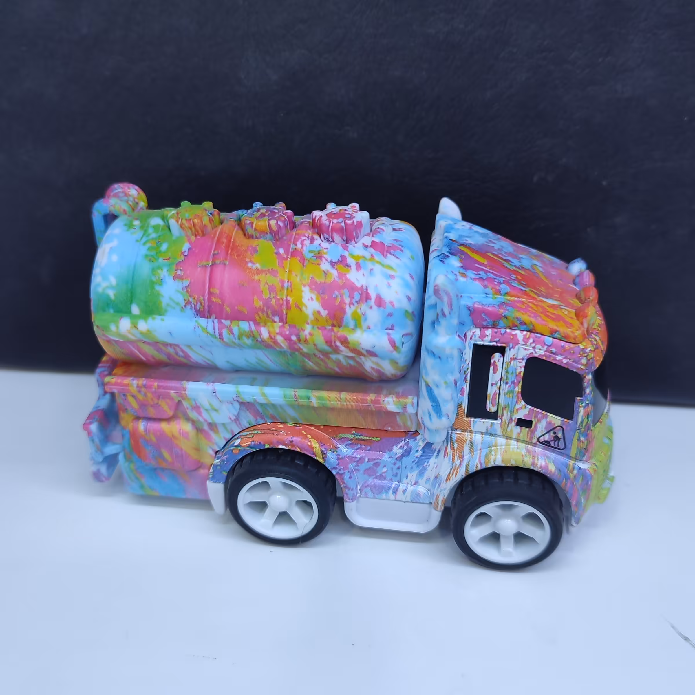 ماکت  کامیون طرح فلزی مدل رنگ ابرنگی قدرتی