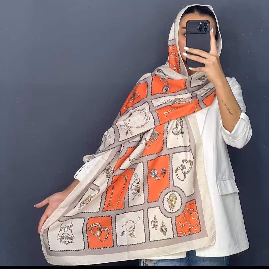 شال نارنجی کرم نخی
