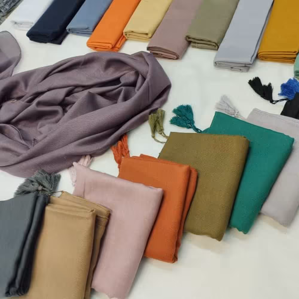 روسری نخی منگوله دار