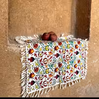 رومیزی قلمکاری طرح انار  