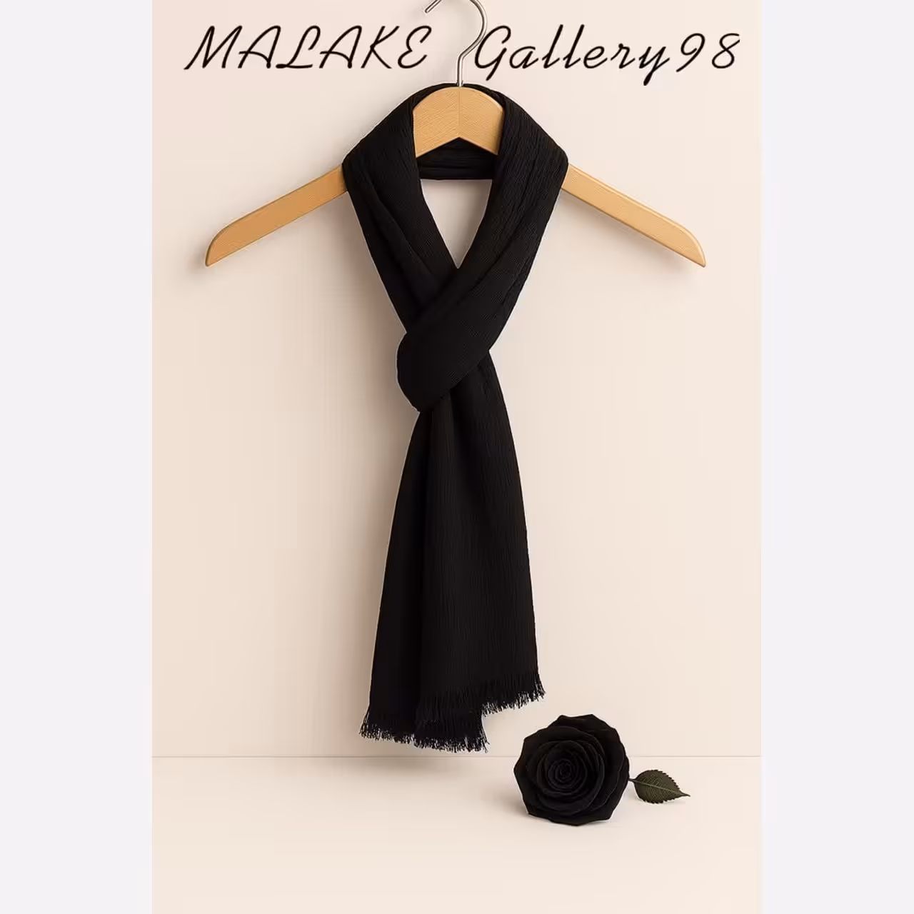 شال پفکی تک رنگ(مشکی) قواره 180*60 کد SHP01