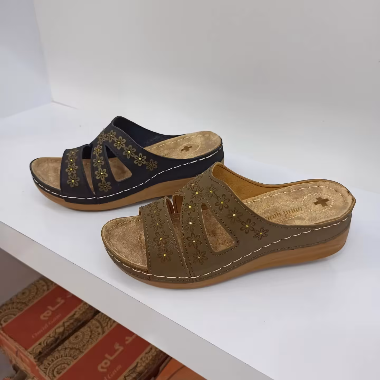 صندل طبی زنانه نگین دار