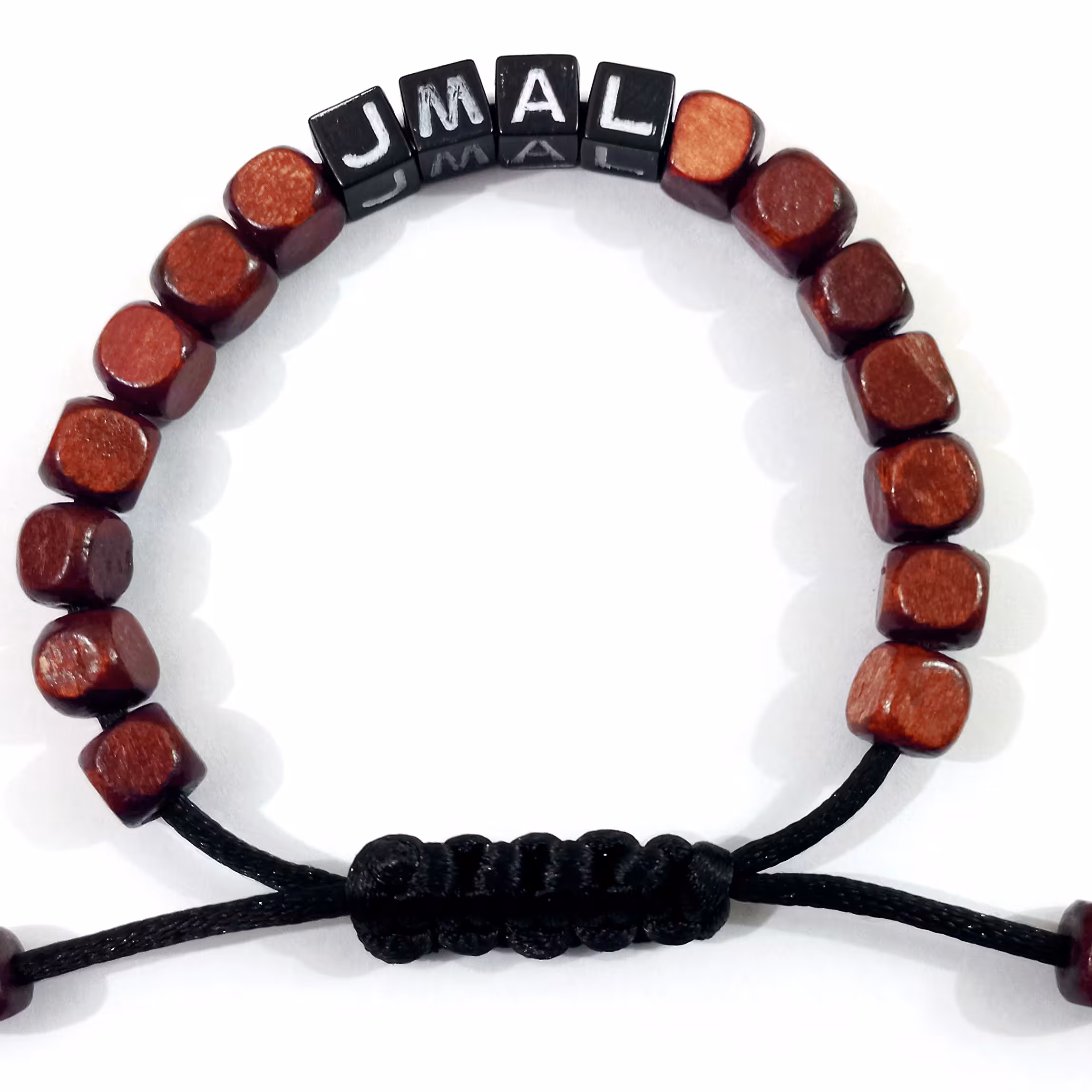 دستبند چوبی با اسم دلخواه دو نمونه هست ی نمونه تخ  نامرئی کشی ی نمونه بند با گره فرانسویی